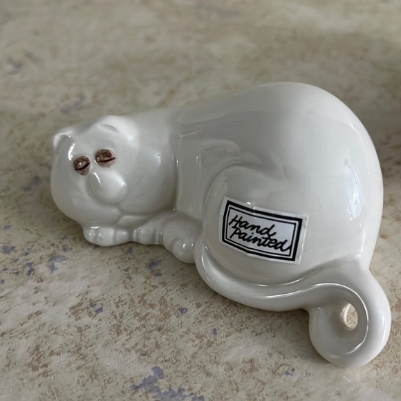 Fitz and Floyd Salt and Pepper Shaker Lazy Kitty Cats - Picture 6 of 8